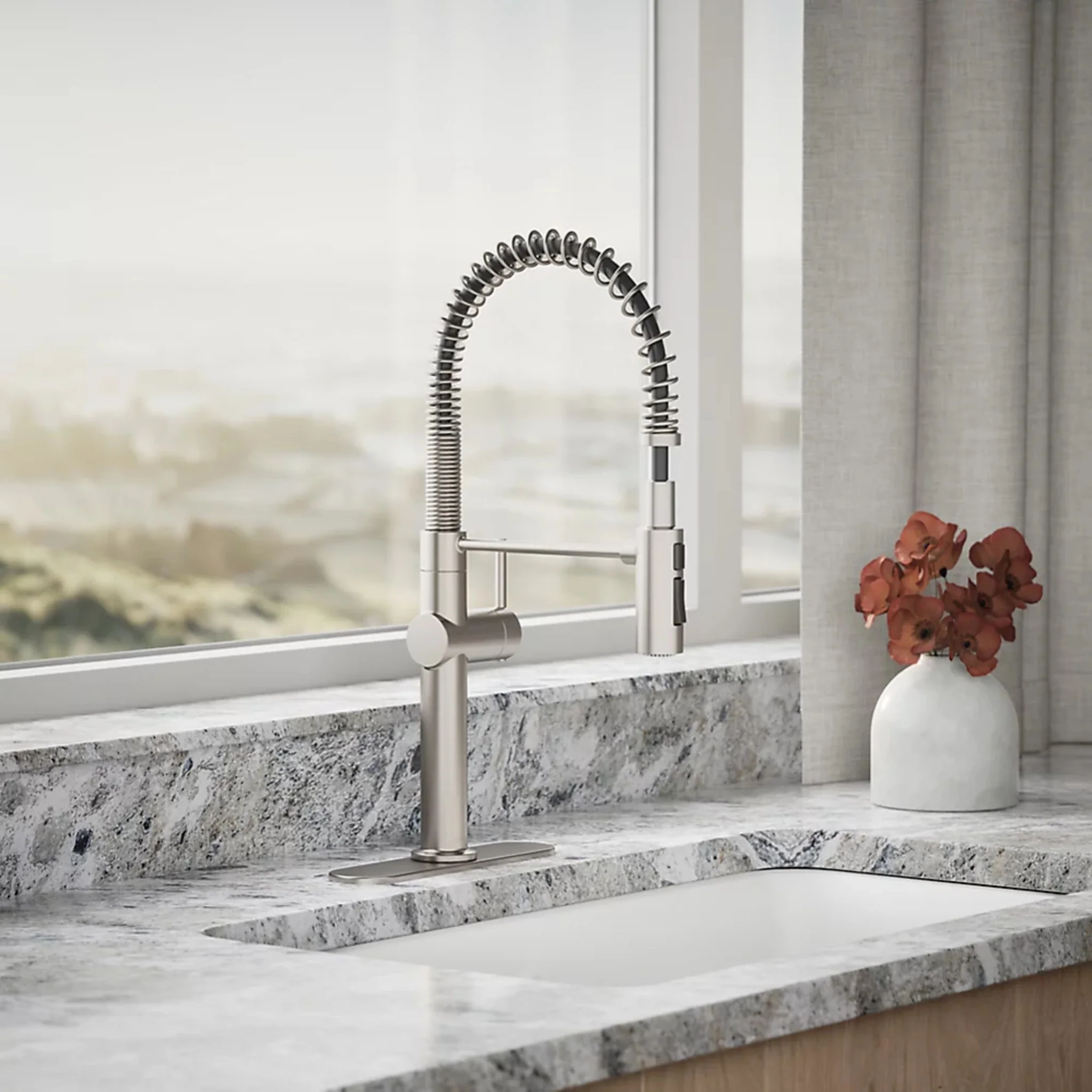CRUE SEMI-PROFESSIONAL KITCHEN SINK FAUCET WITH THREE-FUNCTION SPRAYHEAD - Image 29