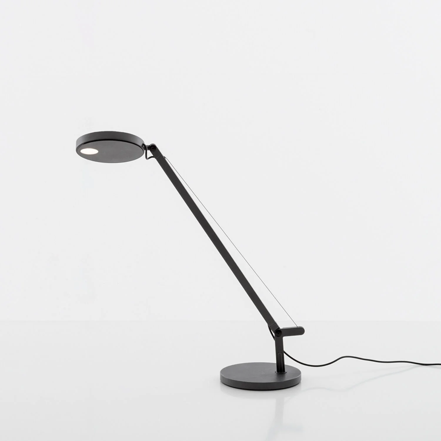 DEMETRA MICRO 2700K LED TABLE LAMP, 1747W - Image 2