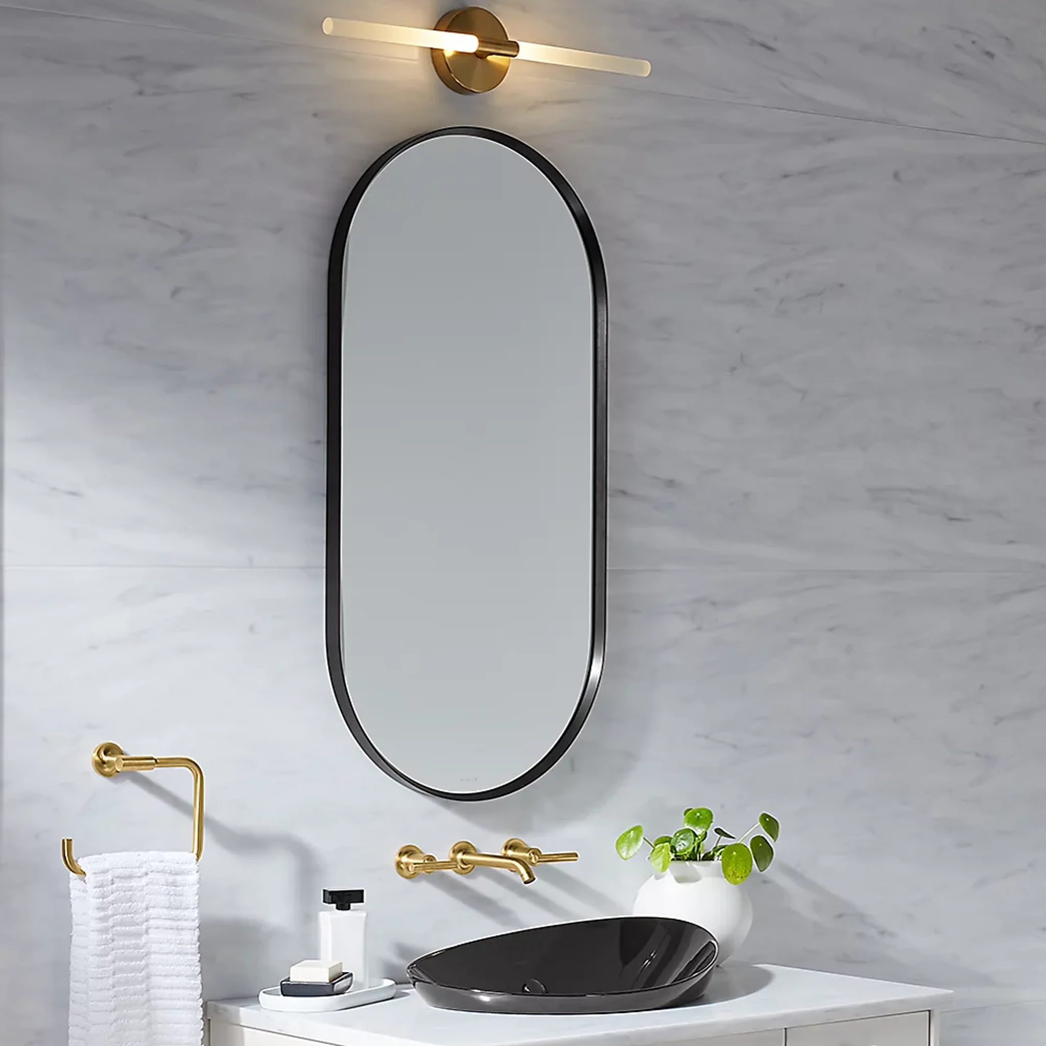 ESSENTIAL CAPSULE FRAMED MIRROR - Image 6