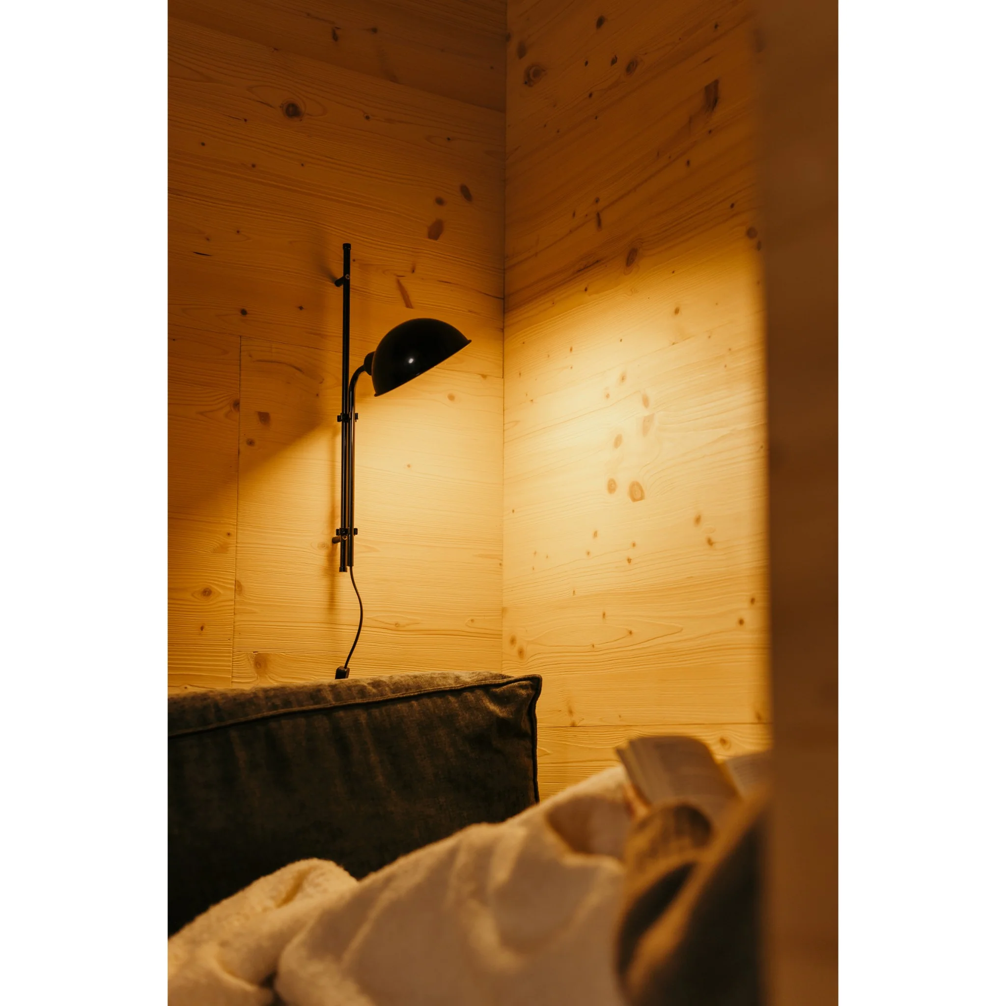 FUNICULÍ A WALL LIGHT - Image 8
