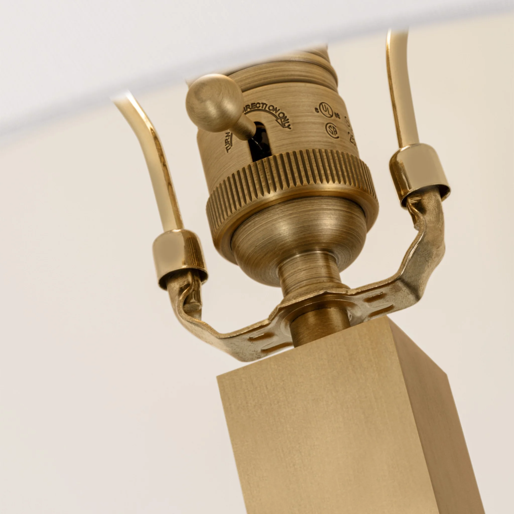 GRAYSON FLOOR LAMP - Image 5
