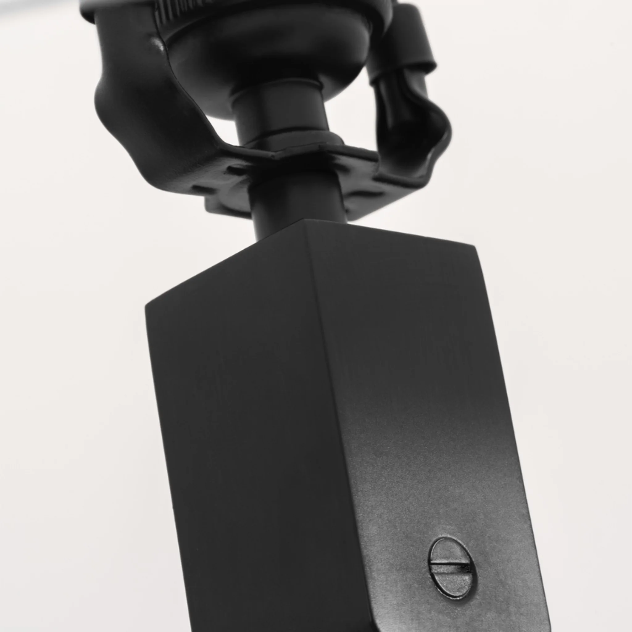GRAYSON TABLE LAMP - Image 8