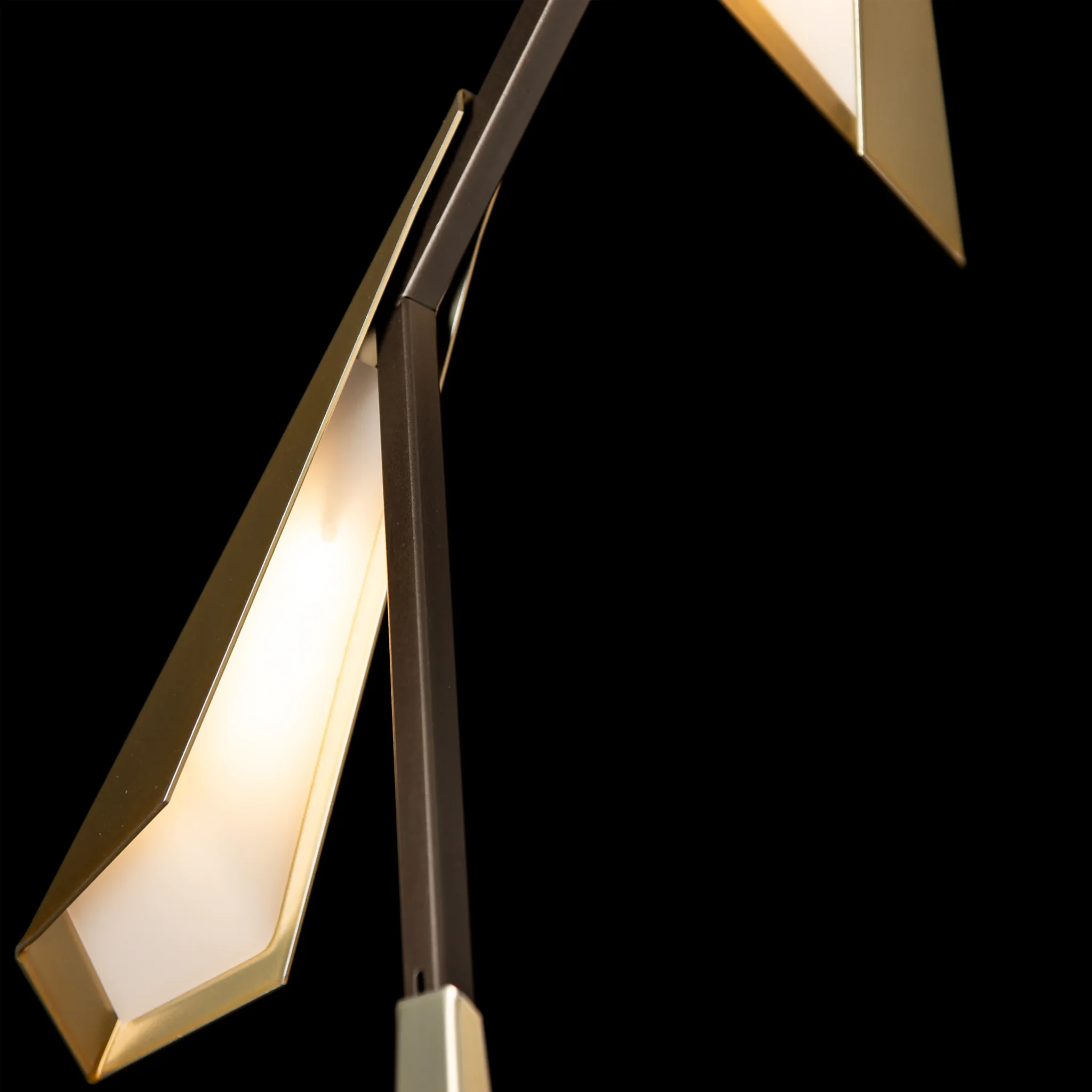 QUILL LED PENDANT, CABLE HUNG - Image 5