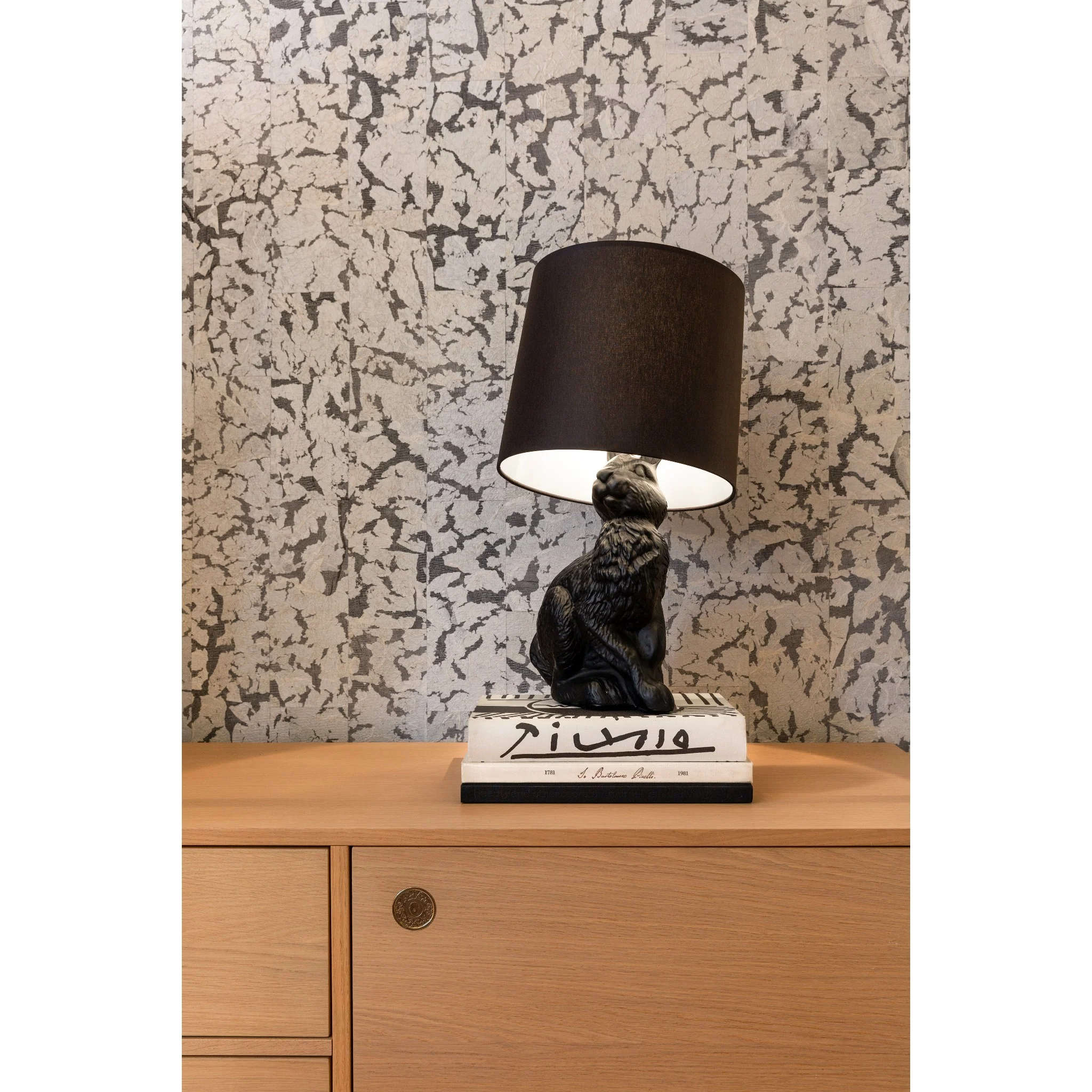 RABBIT TABLE LAMP - Image 2