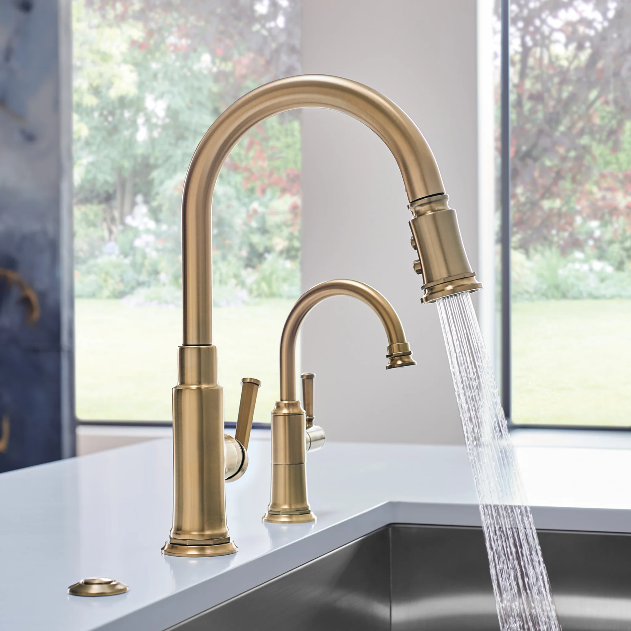ROOK® SINGLE HANDLE PULL-DOWN KITCHEN FAUCET - Image 2