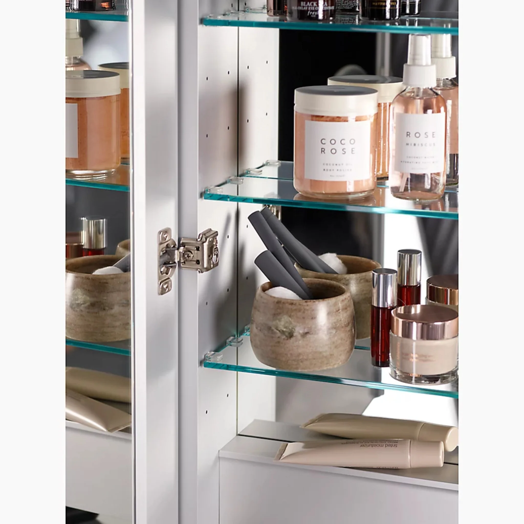 VERDERA 20 X 30 INCHES LIGHTED MEDICINE CABINET - Image 7